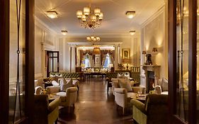Buswells Hotel